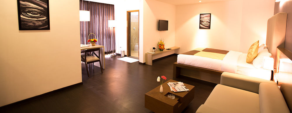 Vinaya Royal Inn Kammasandra Экстерьер фото